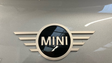 MINI Aceman 135kW E Classic 43kWh 5dr Auto Electric Hatchback